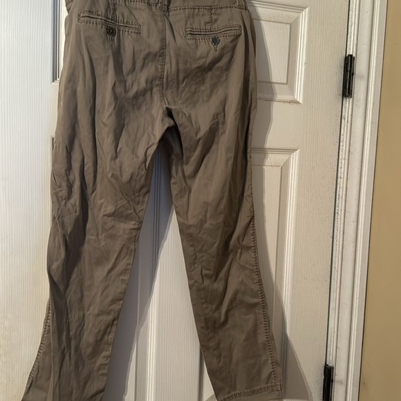 Bke casuals bryn 29 khaki distressed capris - Picture 6 of 6